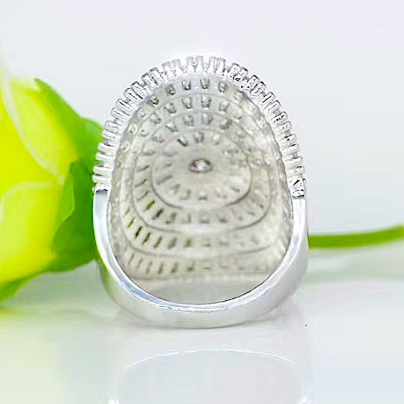 Sterling Silver Baguette Zircon Ring - Picture 16 of 17